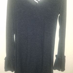 Bell cuffed dress w/ criss cross ribbon back